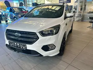 Ford Kuga 1.5 EcoBoost ST-Line AWD ACC AHK Navi Pano