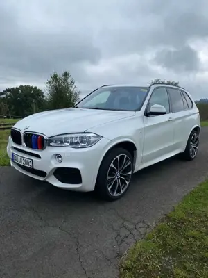 BMW X5 xDrive 30 d* M Sportpaket* HUD* HK *21“* LED* A