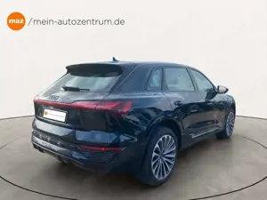 Audi Q8 e-tron 50 quattro S line PANO HUD KAM BO Bild 3