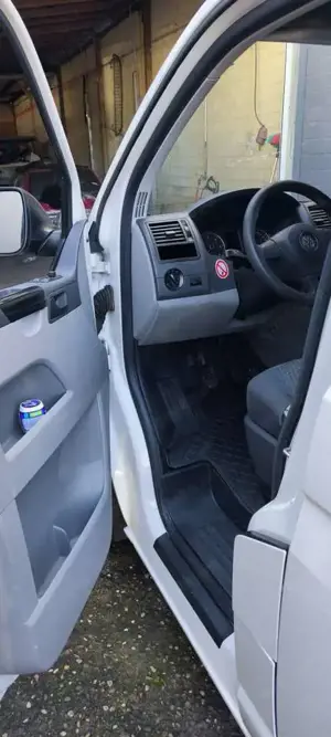 Volkswagen T5 Transporter Service Profi