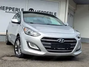 Hyundai i30 1.6 CRDI blue Passion PANO+TEMP+SHZ+KAMERA