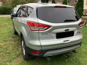 Ford Kuga 2.0 TDCi 4x4 Titanium Bild 4