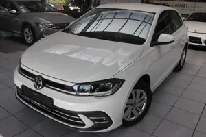 Volkswagen Polo Style/LED/NAVI/PDC/STZHZ/ALU/APP/2ZONEN
