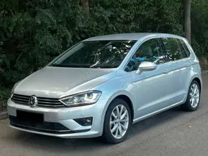 Volkswagen Golf Sportsvan VII Highline erst 27500 km !