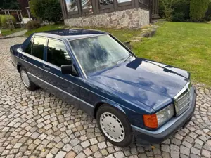 Mercedes-Benz 190 E 2,6 Schalter rostfrei! Neuteile! Bild 5