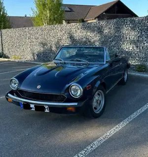 Fiat 124 Spider