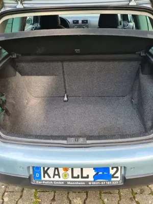 Volkswagen Golf Golf 1.9 TDI DPF Edition BlueMotion Bild 4