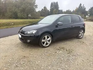 Volkswagen Golf 1.2 TSI Style 8 fach bereift