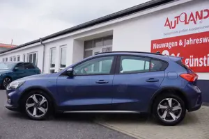 Ford Focus 1.0 EB Active LED Navi Winterpaket Kamera Bild 3