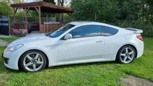 Hyundai Genesis Coupe 2.0 T
