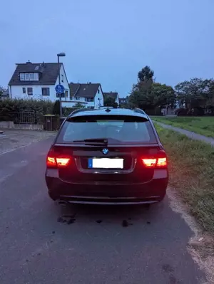 BMW 320 320d DPF Touring Aut. Edition Fleet Lifestyle Bild 4