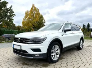 Volkswagen Tiguan Allspace Highline 4M, HUD, ACC, AHK, Leder, HiFi, 8fach