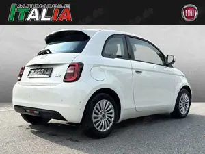 Fiat 500e 42kWh *Komfort Paket* Bild 2