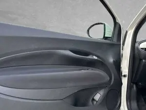 Fiat 500e 42kWh *Komfort Paket* Bild 5