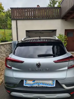 Renault Captur Captur TCe 140 EDC GPF R.S. LINE Bild 2