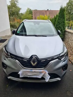 Renault Captur Captur TCe 140 EDC GPF R.S. LINE Bild 4