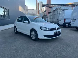 Volkswagen Golf Trendline TÜV NEU 10/2027