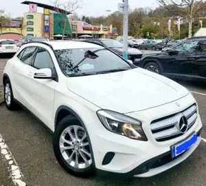 Mercedes-Benz GLA 200 TOP ZUSTAND