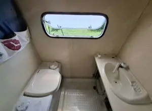 Mercedes-Benz 600 Bild 4