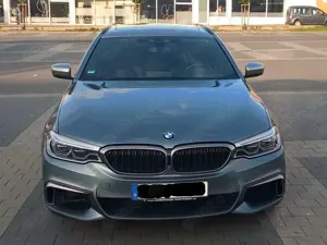 BMW 550 5er Touring Diesel M550d xDrive Touring Aut.