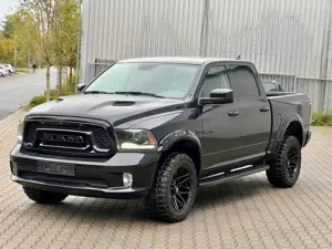 Dodge RAM 5,7  Monster XXL Crewcab Leder 4x4 Night Bild 3