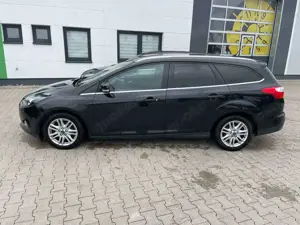 Ford Focus 2.0 TDCi DPF Aut. Titanium Bild 4