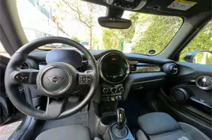 MINI Cooper SE Mini Cooper SE Essential Trim Bild 2