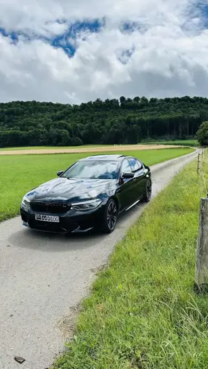 BMW M5 Competition - sehr gepflegter Garagenwagen