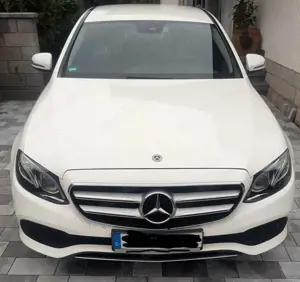 Mercedes-Benz E 200 9G-TRONIC Avantgarde