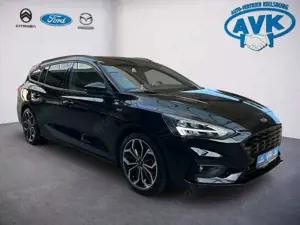 Ford Focus Turnier ST-Line X mit Panorama