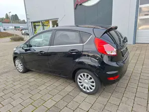 Ford Fiesta Titanium RFK,SHZ,Alufelgen,PDC Bild 4