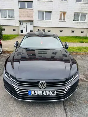 Volkswagen Arteon Arteon 2.0 TDI SCR 4Motion DSG Elegance Bild 2