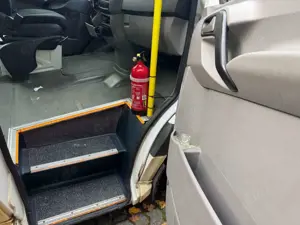 Mercedes-Benz Sprinter II Kombi  313 CDI Lane+Standheizung Bild 4