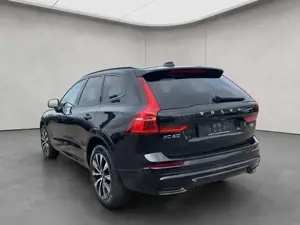 Volvo XC60 XC60 B4 AWD Plus-Dark Aut PilotAssist BLIS Navi LE Bild 3