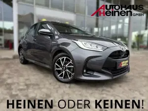 Toyota Yaris Hybrid Club 1.5 Dual-VVT-i Navi LED Apple CarPlay
