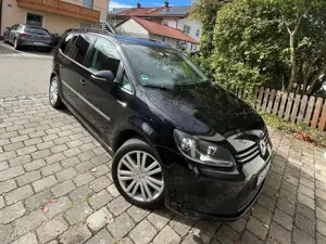 Volkswagen Touran Trendline, 7–Sitzer, AHK