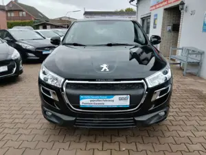 Peugeot 4008 Allure 4WD TÜV-AU 03-2027 Bild 2