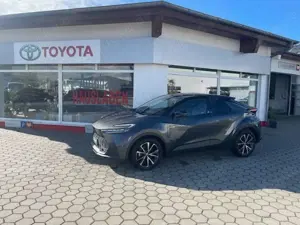 Toyota C-HR 1,8 Hybrid 4x2 Team D