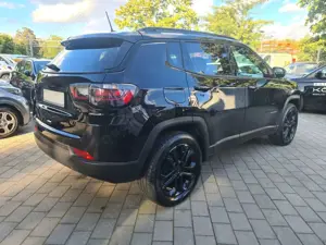 Jeep Compass 1.3 PHEV 4xe Upland AUTOMATIK Plug-in Bild 4