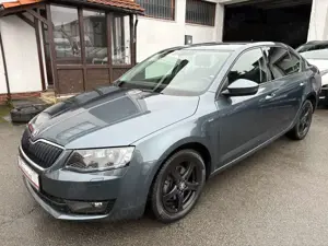 Skoda Octavia 1.4 TSI Lim. Joy - XENON NAVI SHZ TEMP