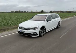 Volkswagen Passat Variant R-Line, TÜV neu, Matrix, ACC, Massage
