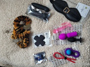 Sextoys Sexspielzeug Amorelie und eis.de unbenutzt NEU