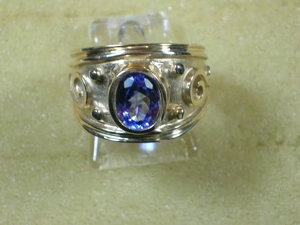 NEU: Ring Größe 17 - 53 375 Gold mit AAAA-Tansanit