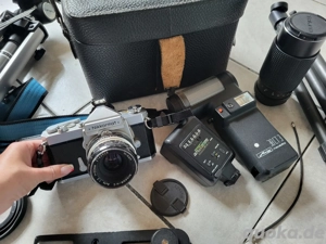 alter Fotoapparat plus Zubehör Bild 2 alter Fotoapparat plus Zubehör Bild 2