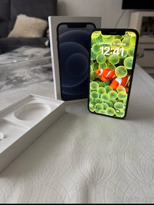 iPhone 12    Schwarz   guter Zustand   