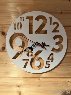 Moderne 3D-gedruckte Wanduhr   einzigartiges Design   Handarbeit