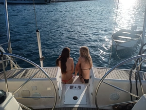Massage, sauna, and raw nature retreat on a sailboat for women   a 3-day package in Croatia Bild 5
