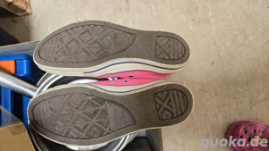 Verkaufe Converse Schuhe Größe 40 super Zustand ohne Garantie und Rücknahme und Gewährleistung 01763