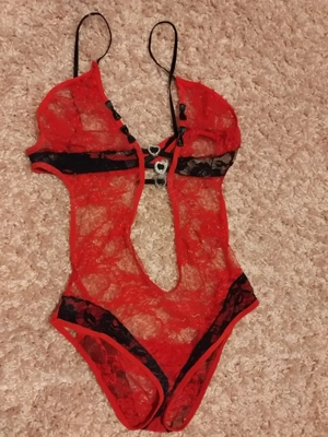 roter Body,willst du ihn haben? Bild 2