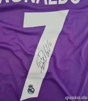 Ronaldo trikot unterschrieben 